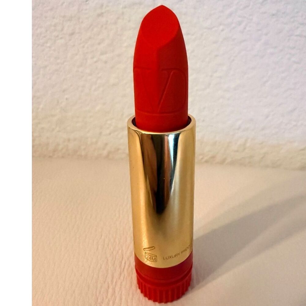 NIB ROSSO VALENTINO Matte Refill 403A Fierce Orange Matte